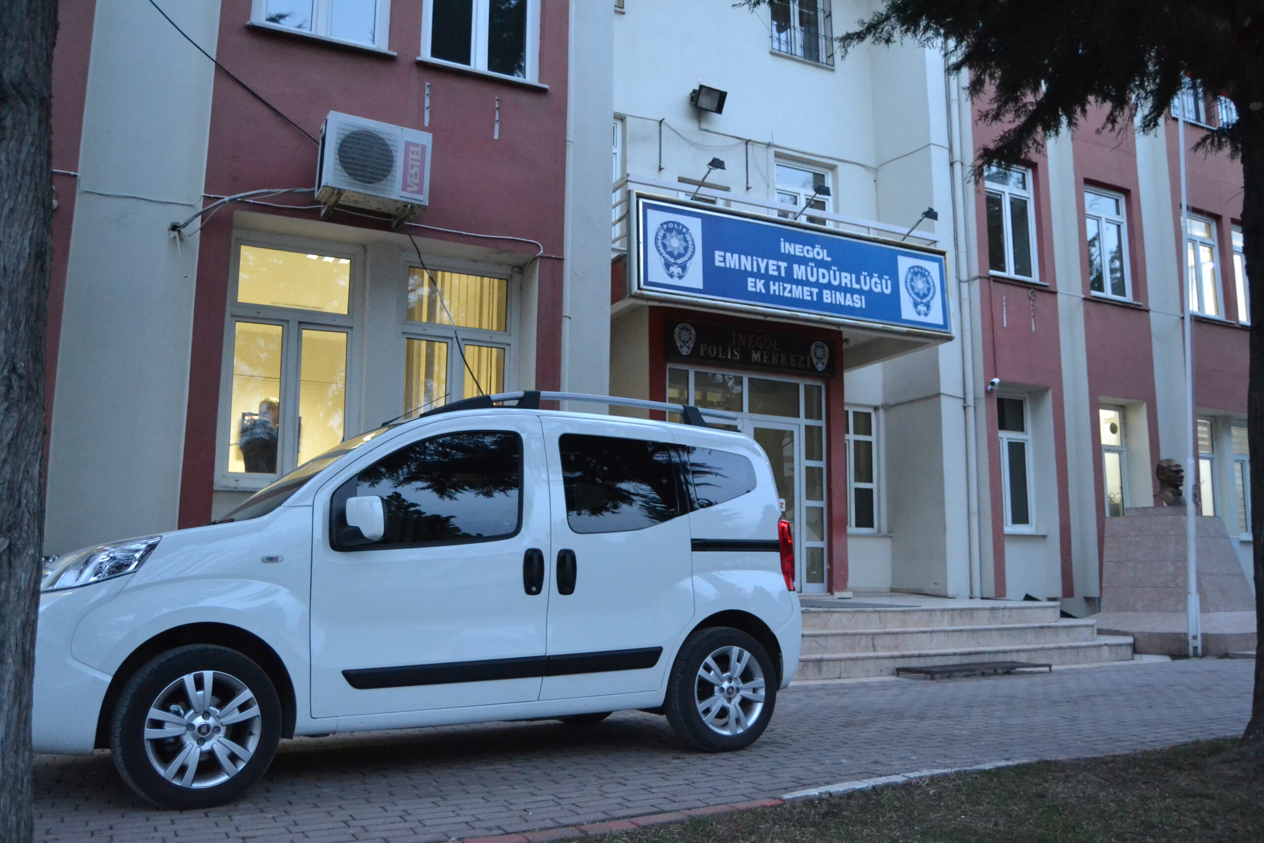 Bin paket kaçak sigara yakalandı