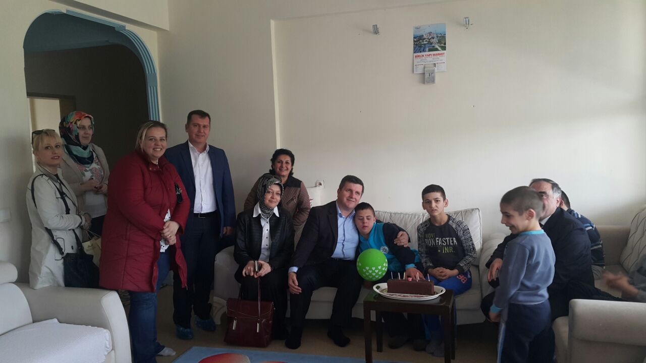 AK Parti’den engelsizlere ziyaret