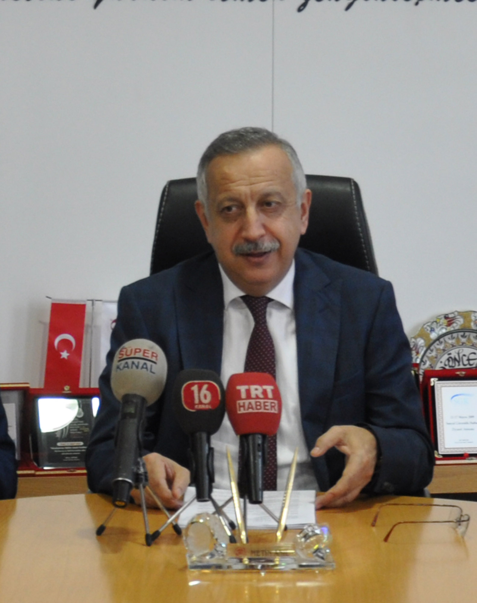 MOBİLYA TEKSTİLİ GEÇTİ