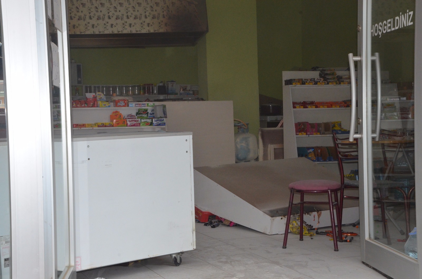 Büfede yangın paniği