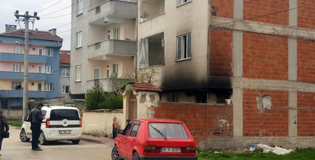 Yaşlı çiftin evi kullanılmaz hale geldi