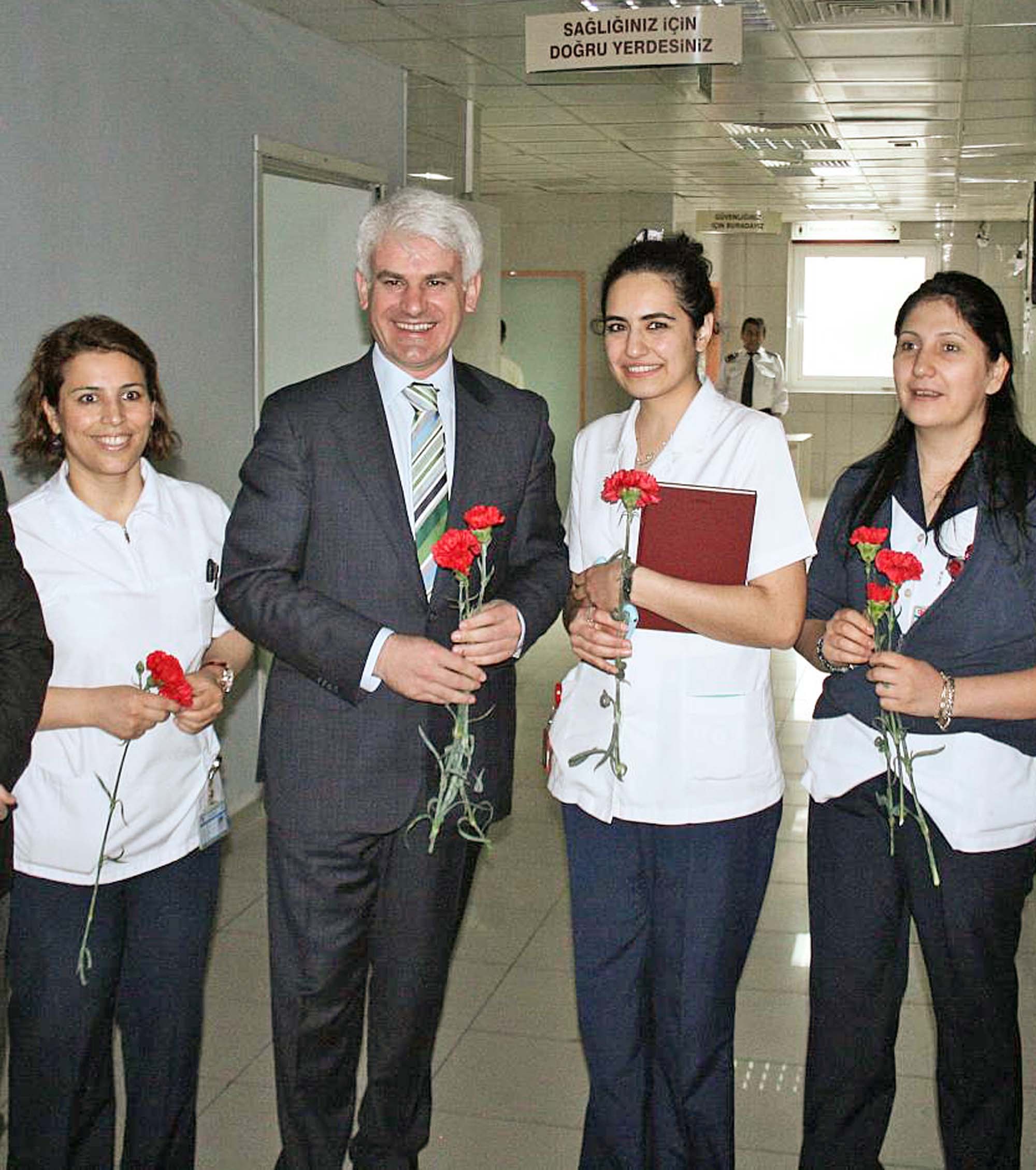 KADINA ŞİDDET UYGULAMAK İNSANLIK SUÇU İŞLEMEKTİR