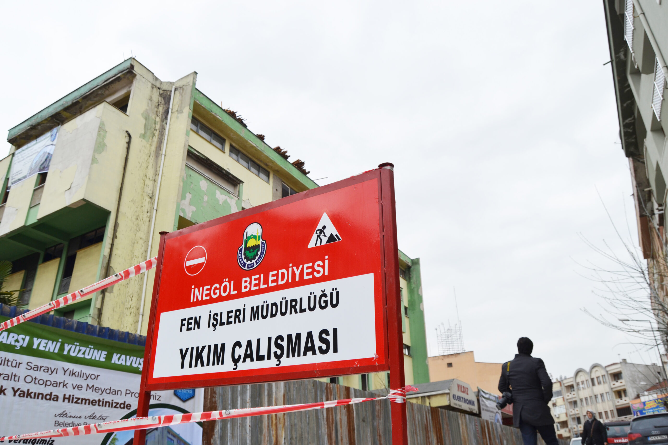 Kültür Sarayı’nda yıkım başladı