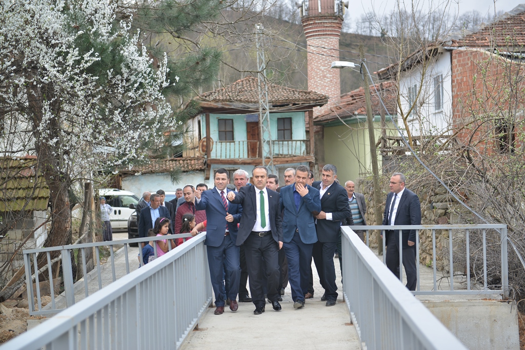 Eskikaracakaya’ya yeni köprü