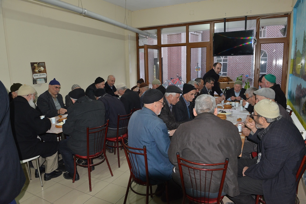 Bereket Sofrası’nda şehitlere dua