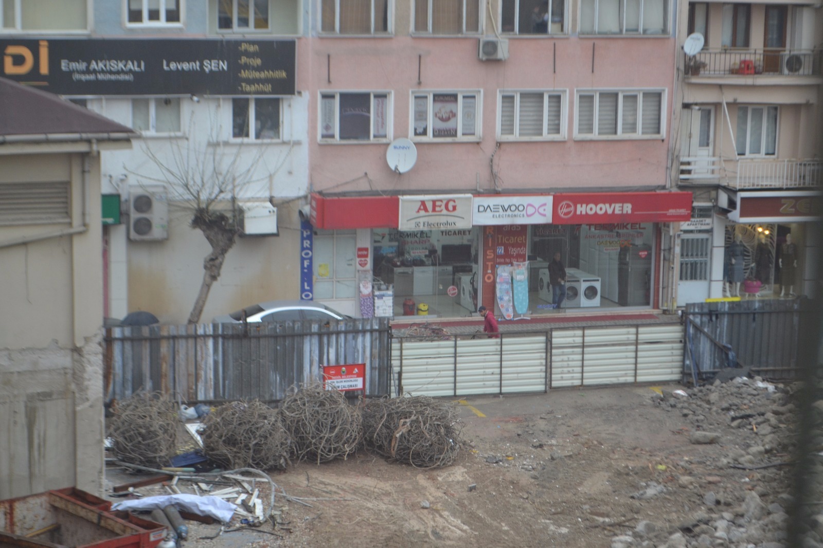 Yıkım bölgesinde hırsızlık