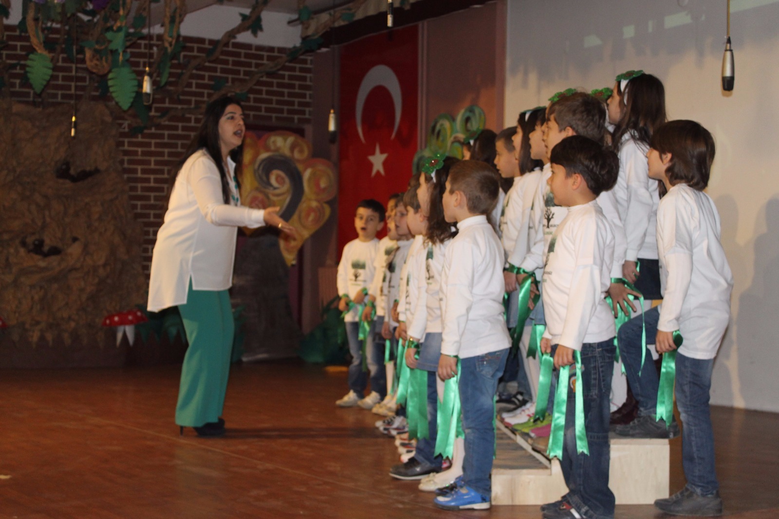 Minikler orman bilincini anlattı