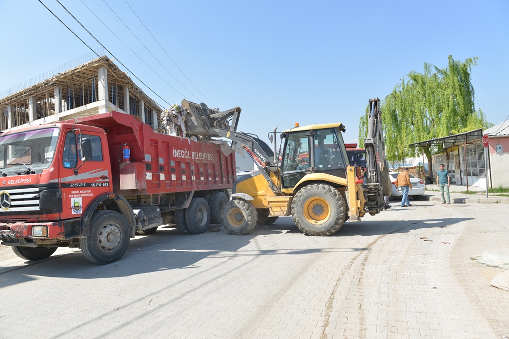 Mobilya sanayisinde fuar temizliği
