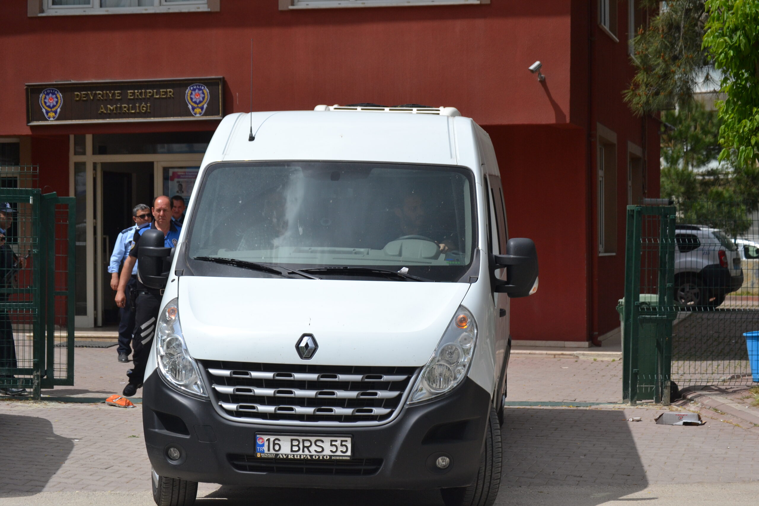 İNEGÖL’DE FETÖ OPERASYONU