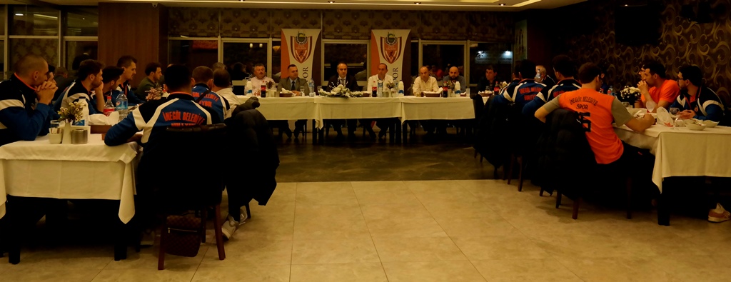 Belediyespor’a veda yemeği