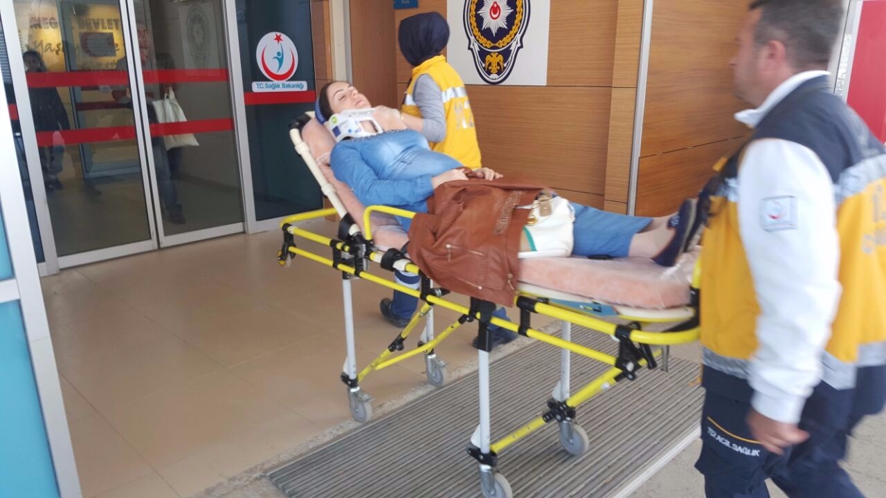 Kafa kafaya çarpıştılar