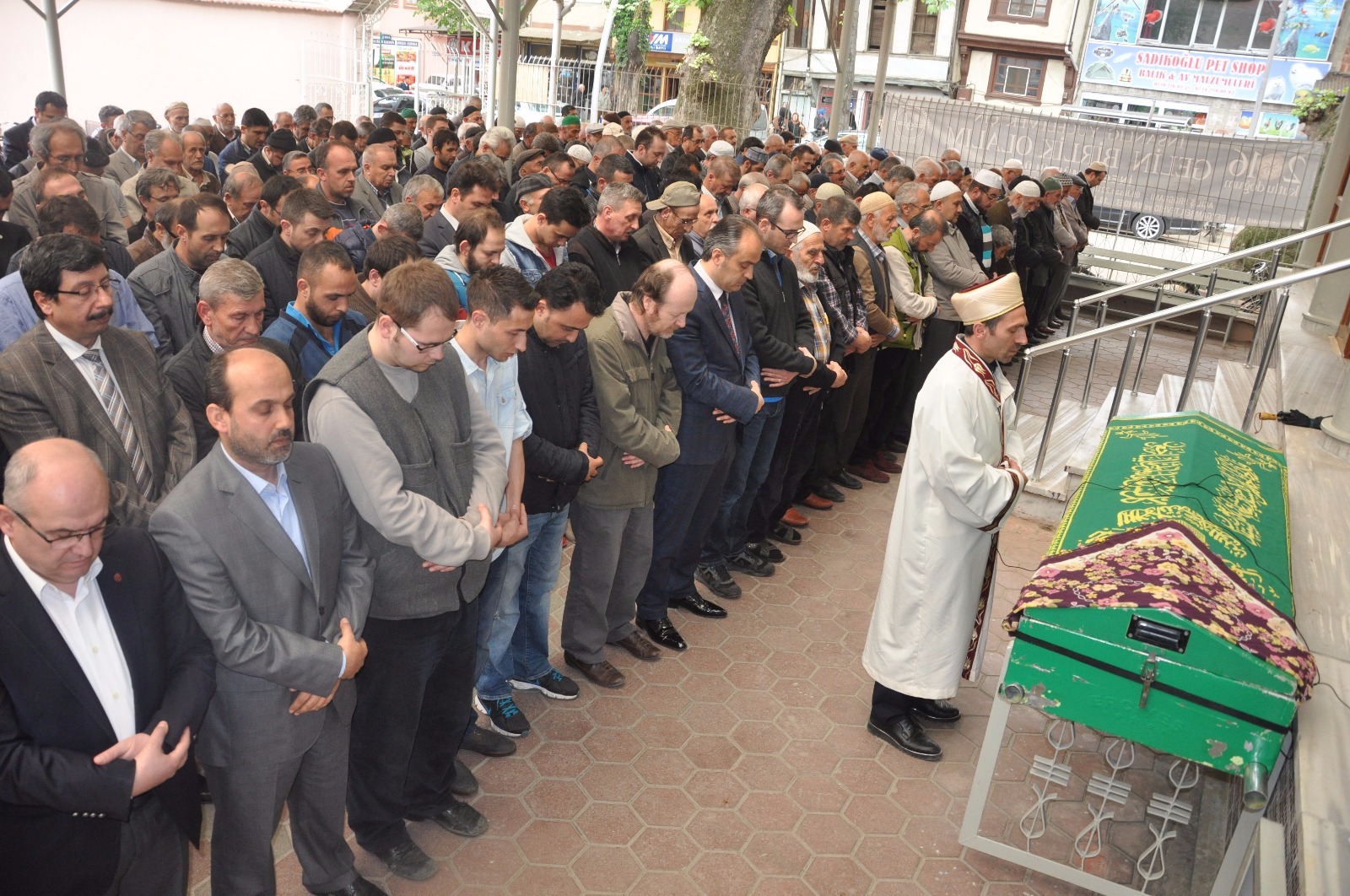 Başbakan danışmanının acı günü