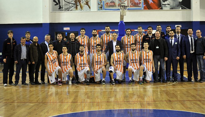 Belediyespor yoluna devam ediyor