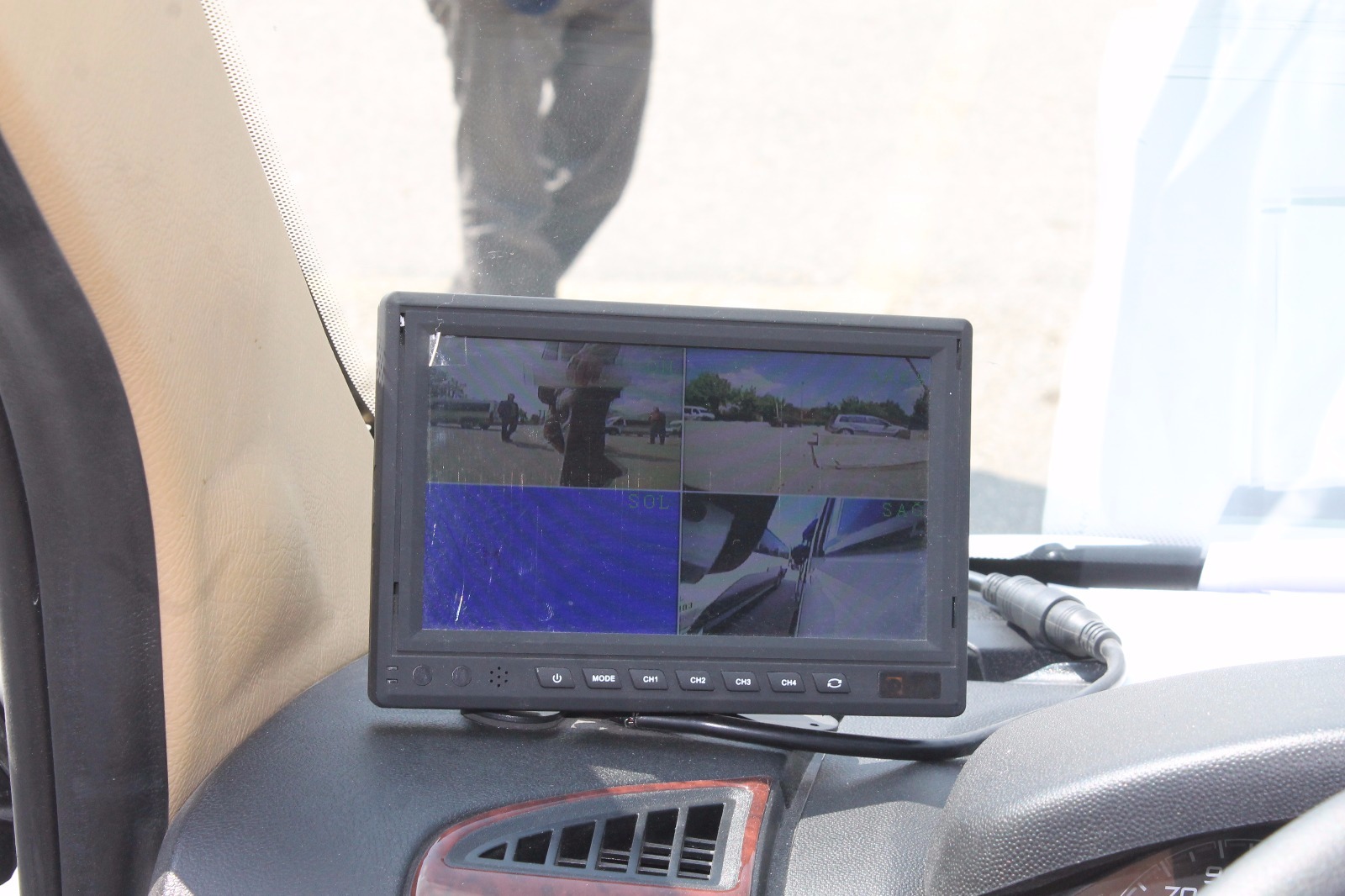 ÖĞRENCİ SERVİSLERİNE KAMERA TAKILDI