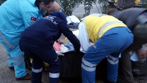 OTOBÜSÜN ÇARPTIĞI YAŞLI ADAM Hayatını kaybetti