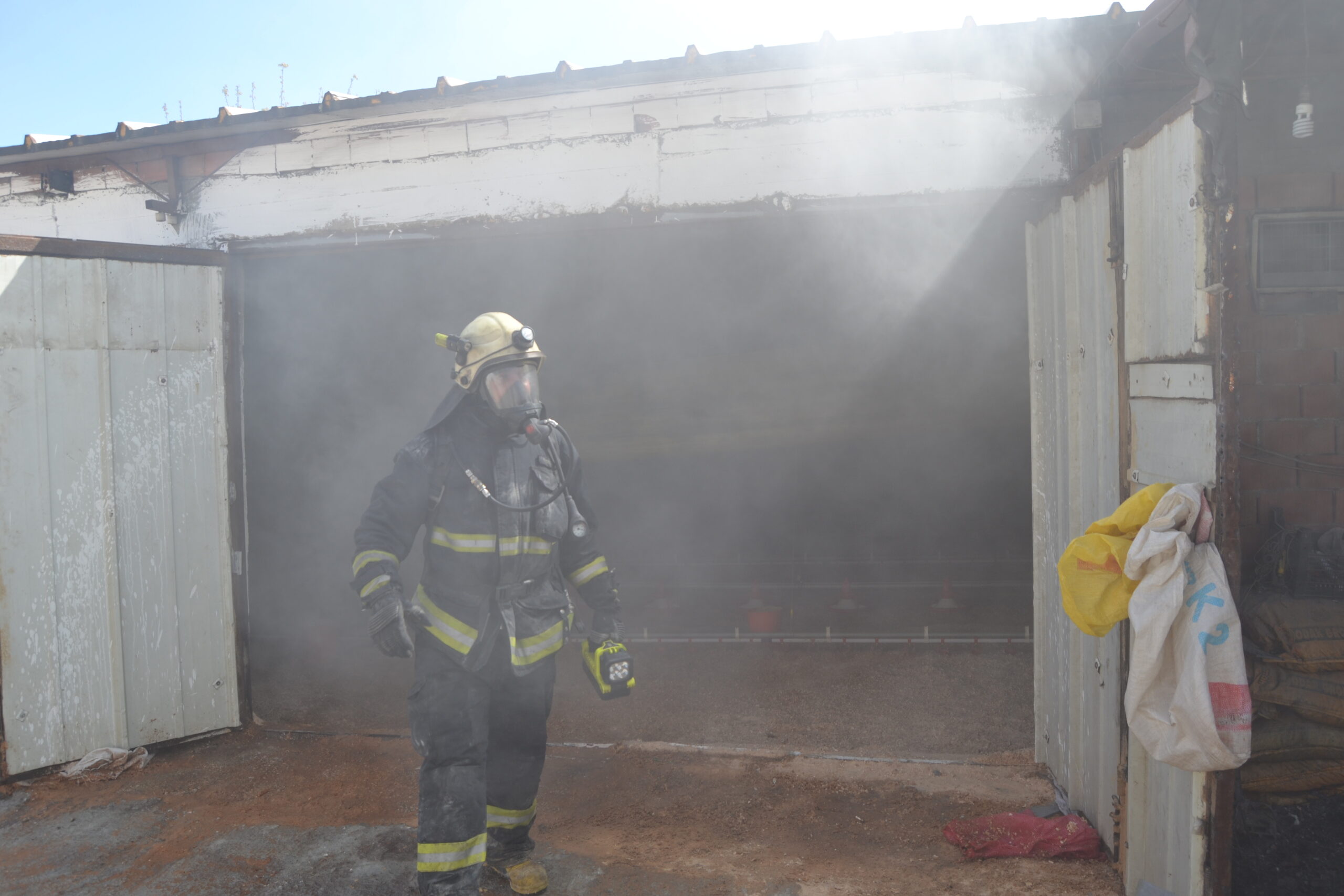 Tavuk çiftliğinde yangın