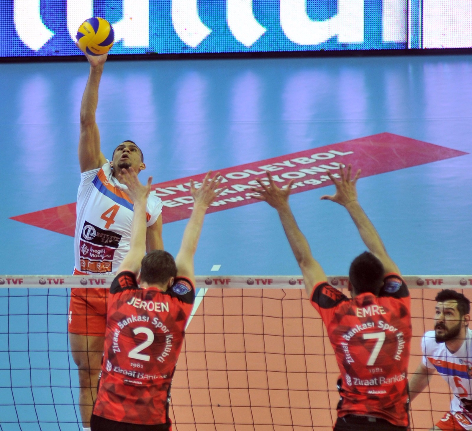 Belediyespor kötü başladı