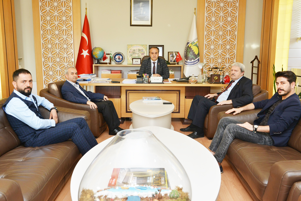 İnegöllü kuaförlerden Aktaş’a ziyaret