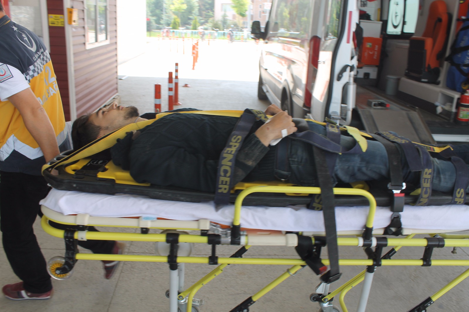 Motosikletten düşüp hastanelik oldu