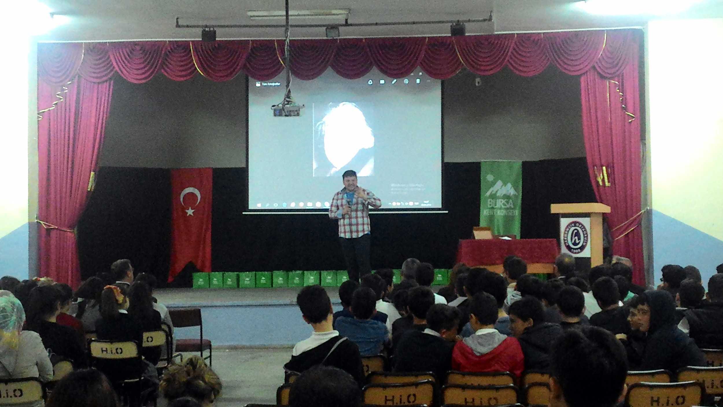 Kent Konseyi Harmancıklı öğrencileri ödüllendirdi