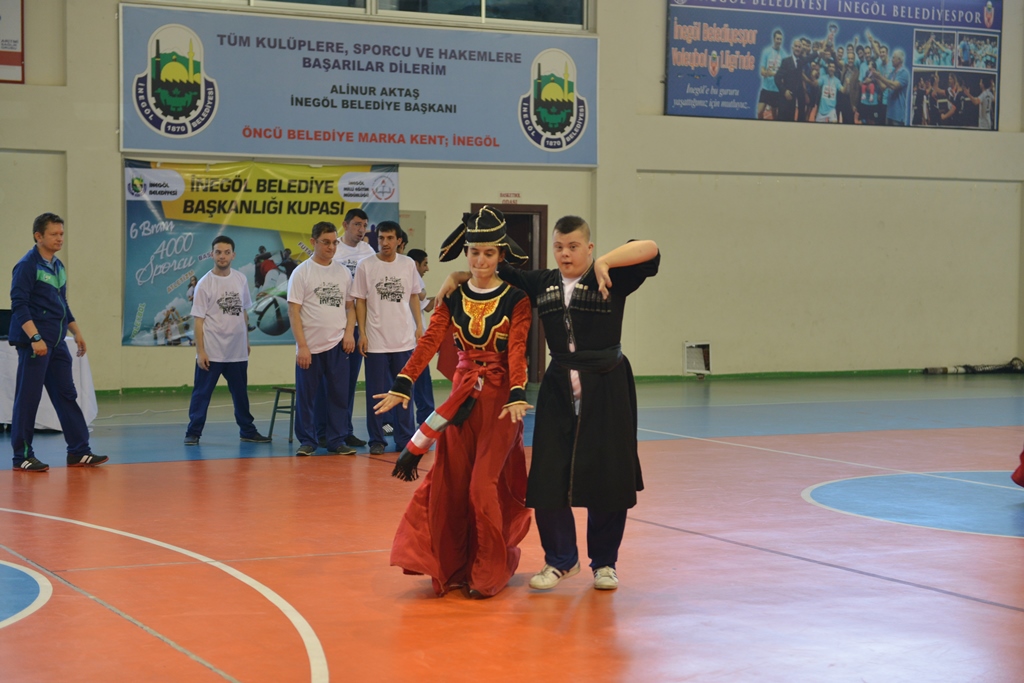 Özel çocuklara özel şenlik