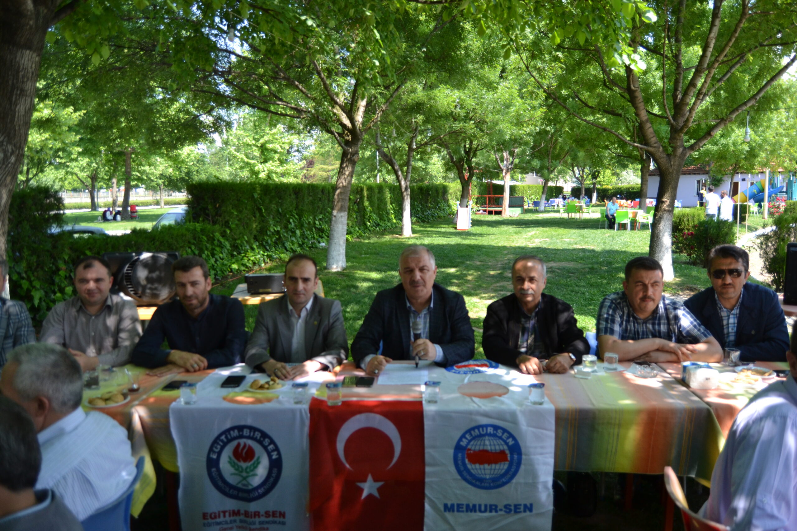 ZAVALLILARA ALANI BIRAKMAYACAĞIZ