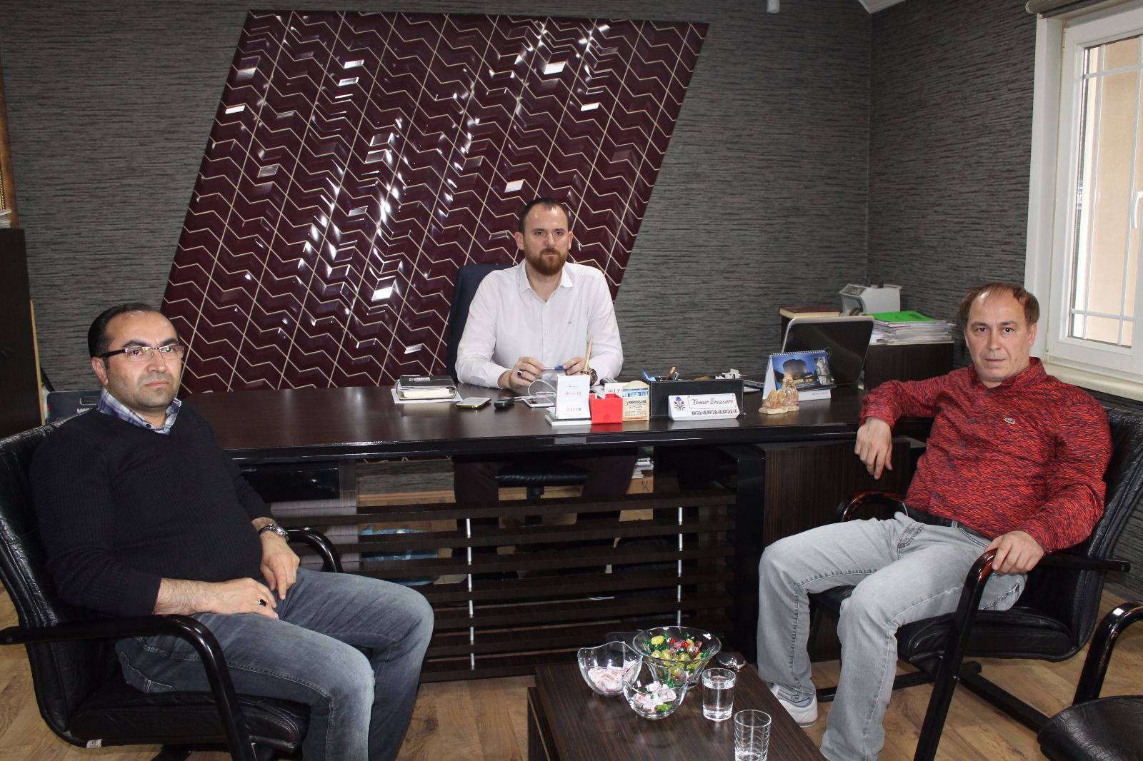 EREZSARI ADAYLIĞINI AÇIKLADI