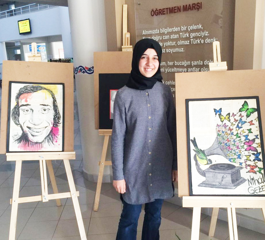11. SINIF ÖĞRENCİSİNDEN RESİM SERGİSİ