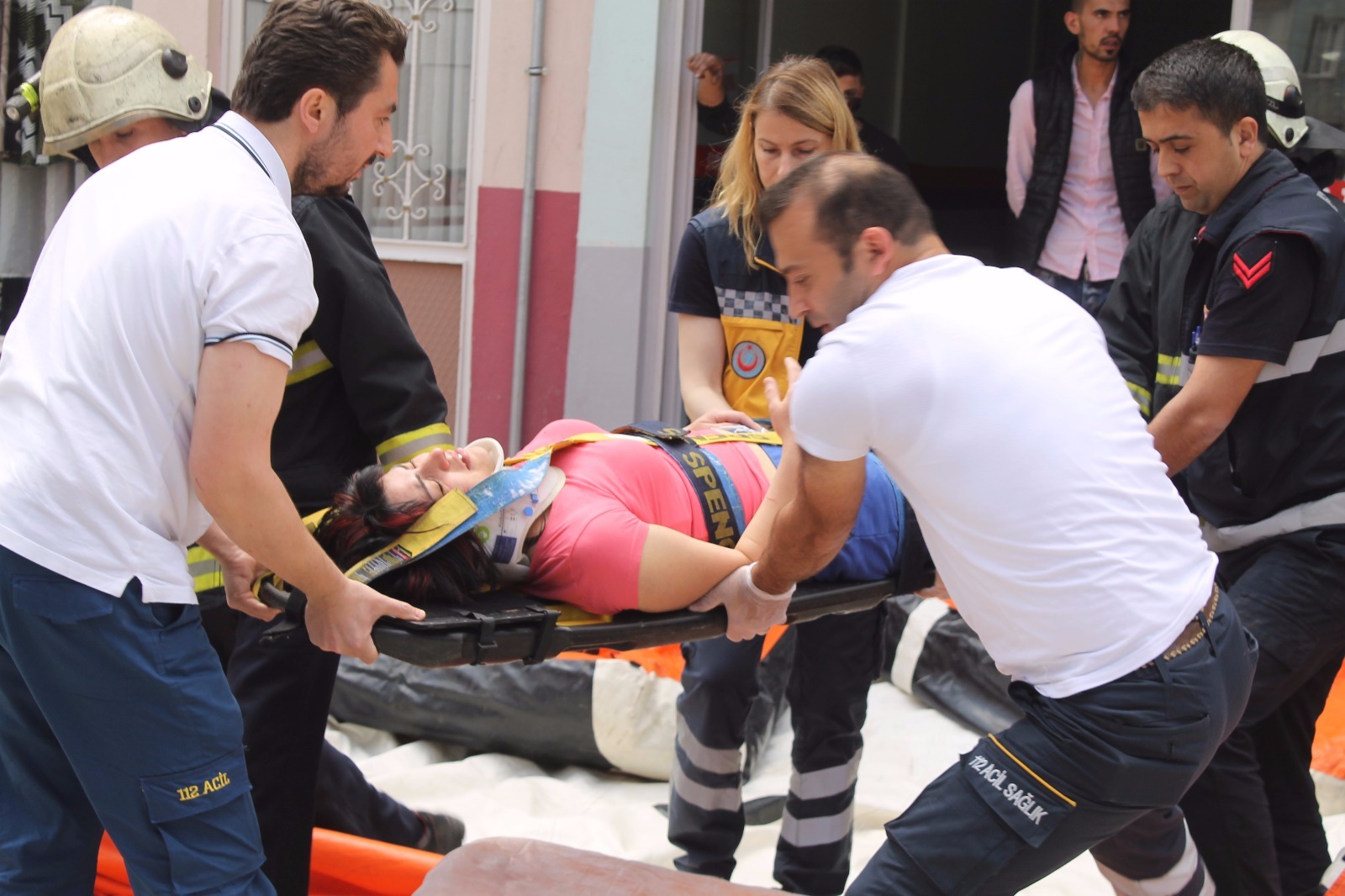 İNEGÖL’DE İNTİHAR GİRİŞİMİ 5. Kattan kendini boşluğa bıraktı