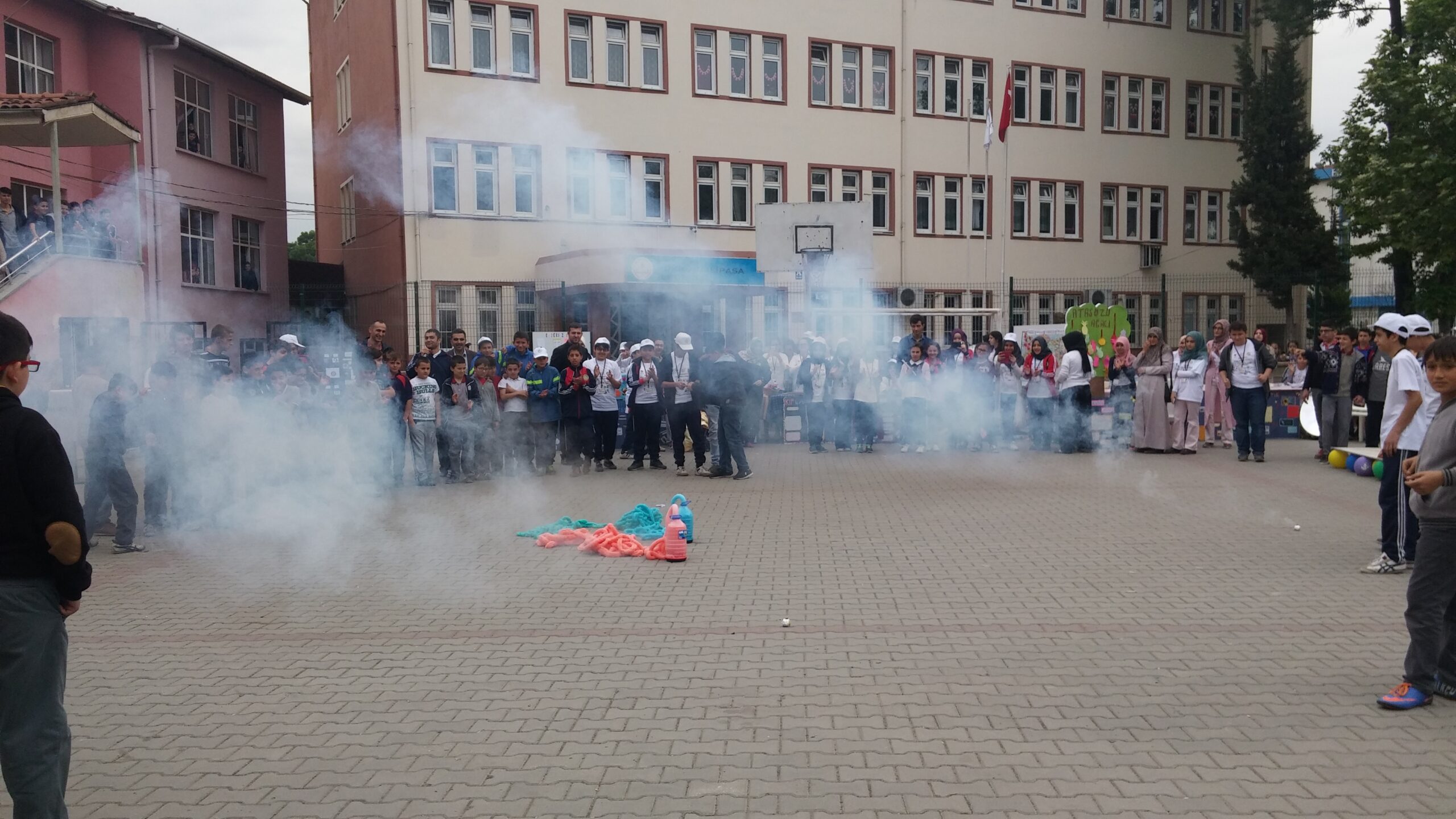 BİLİM FUARI’NA YOĞUN İLGİ