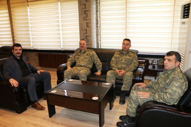 20. Zırhlı Tugay Komutanı İsmail Hakkı Kösealiden Kaymakam Yosunkayayı Ziyaret