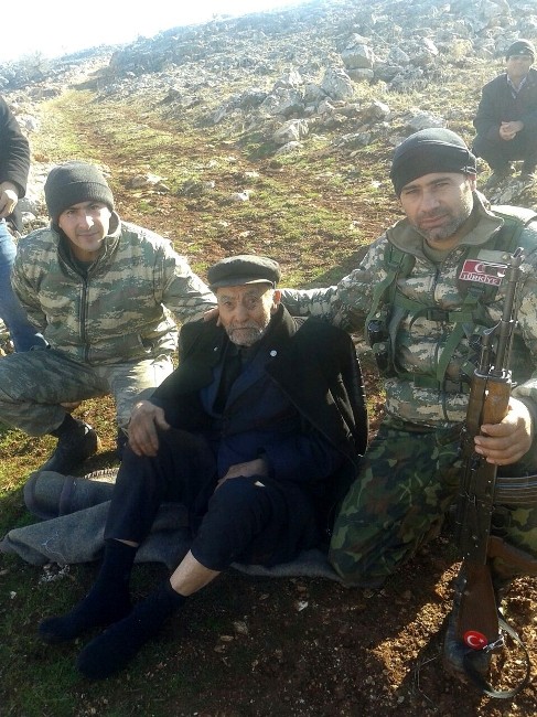 92 Yaşındaki Kayıp Alzheimer Hastasını Jandarma Buldu