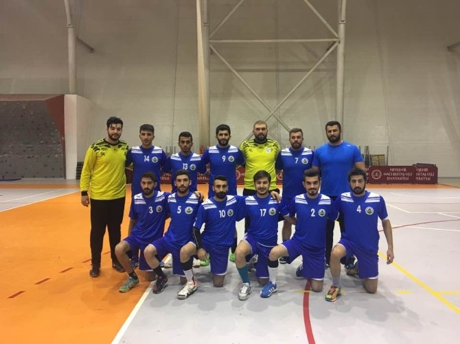 Adıyaman Üniversitesi 33- 26 Kastamonu Üniversitesi