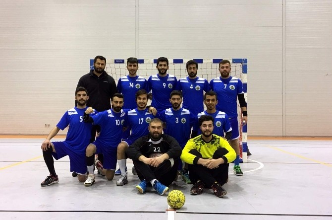 Adıyaman Üniversitesi Hentbol Takımı Yarı Finale Yükseldi