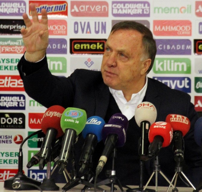 Advocaat: Nasıl Devam Edeceğimizi Düşünmeliyiz