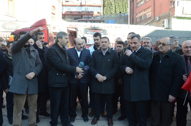 Ak Parti Ve Hayrat Vakfı Tarafından Halepe Yardım Tırları Gönderildi