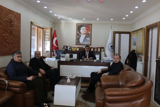 Ak Partili Başkanlardan Başkan Yalçına Ziyaret