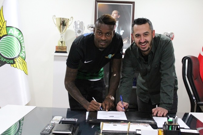 Akhisar Belediyesporda Son Günde 2 Golcü Transfer Etti