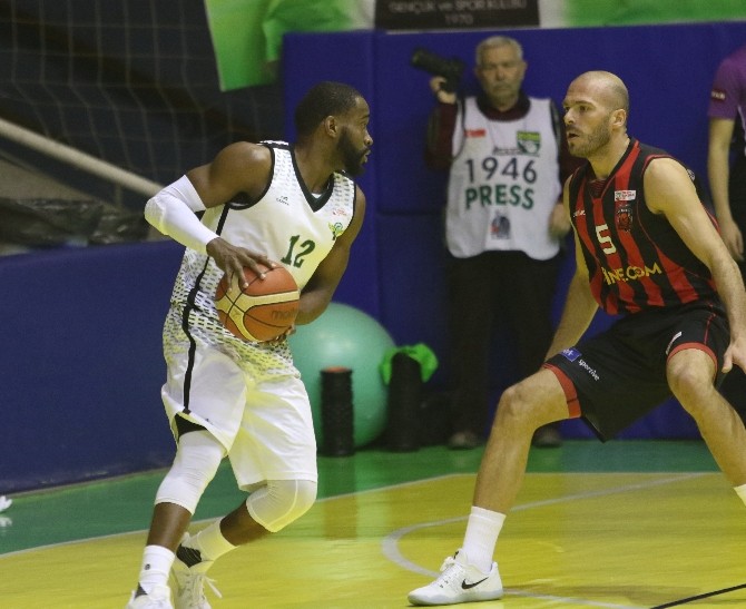 Akhisarda Kazanan Eskişehir Oldu