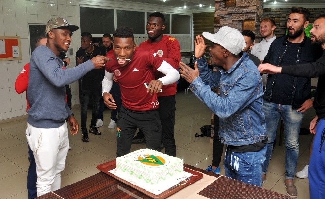 Alanyasporda Fofonanın Doğum Günü Kutlandı