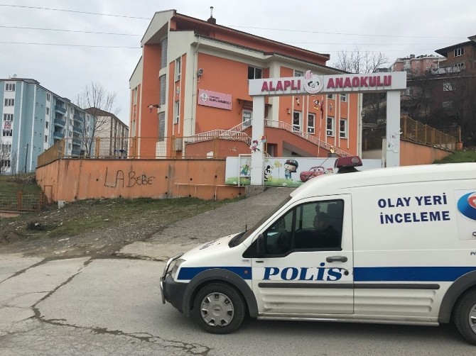 Anaokulunun Bilgisayarını Çaldılar