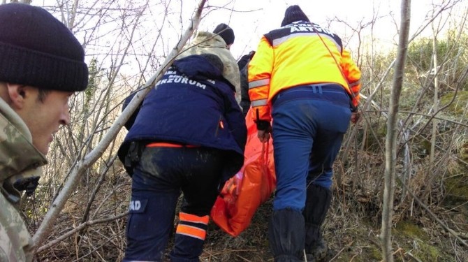 Artvinde 3 Gündür Kayıp Kadının Cesedi Bulundu