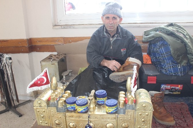 Ayakkabı Boyacısı Değil İmaj Meykır Gibi Çalışıyor