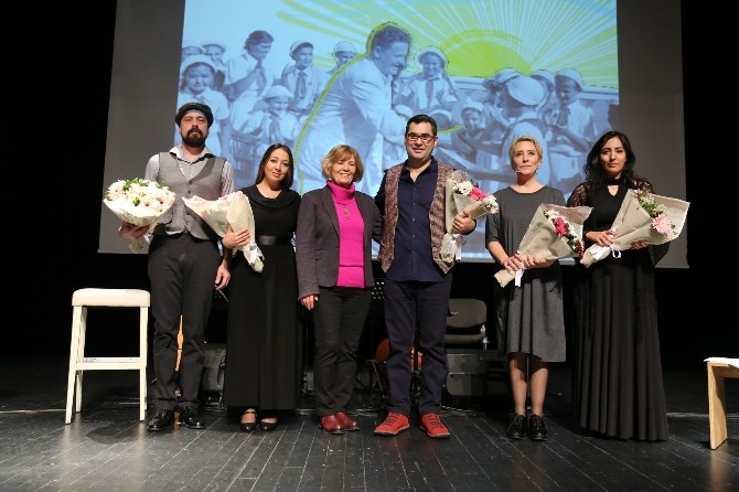 Aysever Nâzımın Hayatını Müzikli Gösteriyle Anlattı