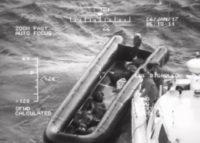 Ayvalıkta 20 Kaçak Göçmen Yakalandı