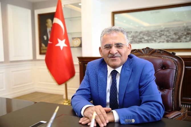 Başkan Büyükkılıç: “Kayserisporu Kutluyorum”