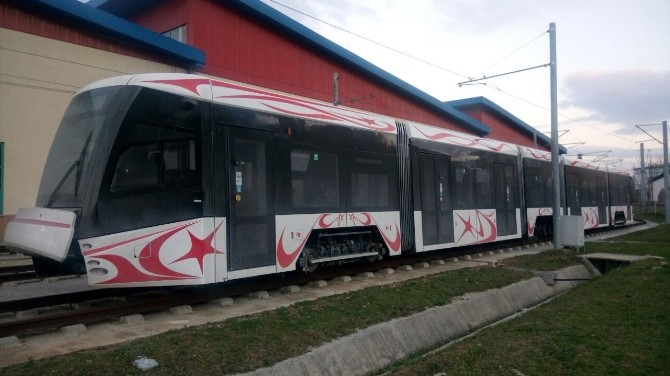 Beşinci Yerli Tramvay Raya İndi