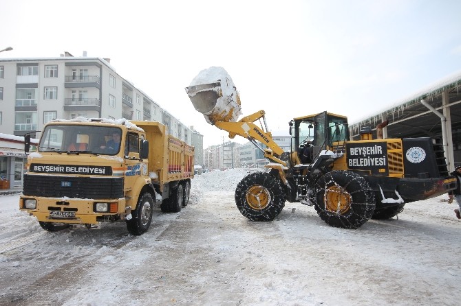 Beyşehirde Kar Ve Buz Temizliği Mesaisi Sürüyor
