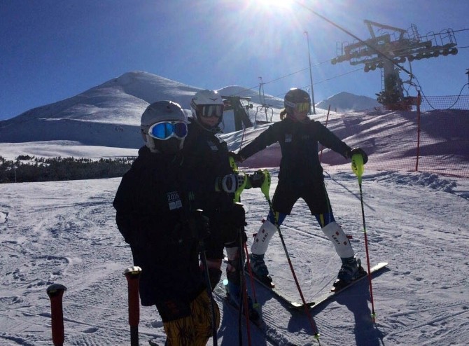 Bosna Hersekli Genç Kayakçılar Uluslararası Fıs Anadolu Kupasında Yarıştı