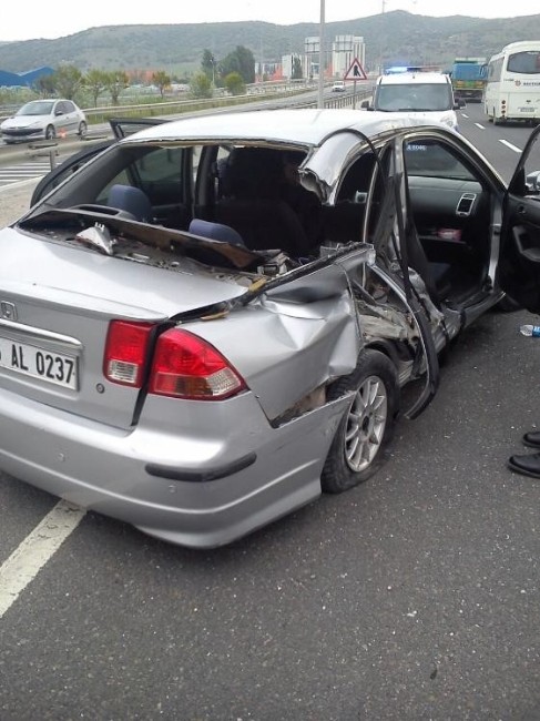 Bozüyükte Trafik Kazaları Saniye Saniye Mobese Kameralarına Yansıdı